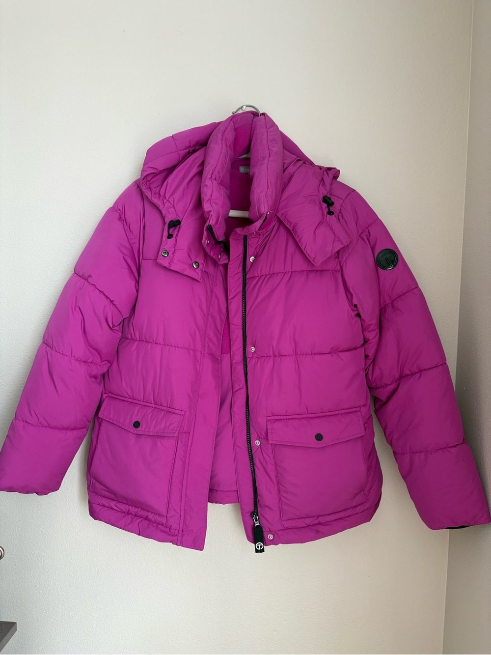Talbots womens Puffer Jacket in Bright Magenta - Picture 2 of 6